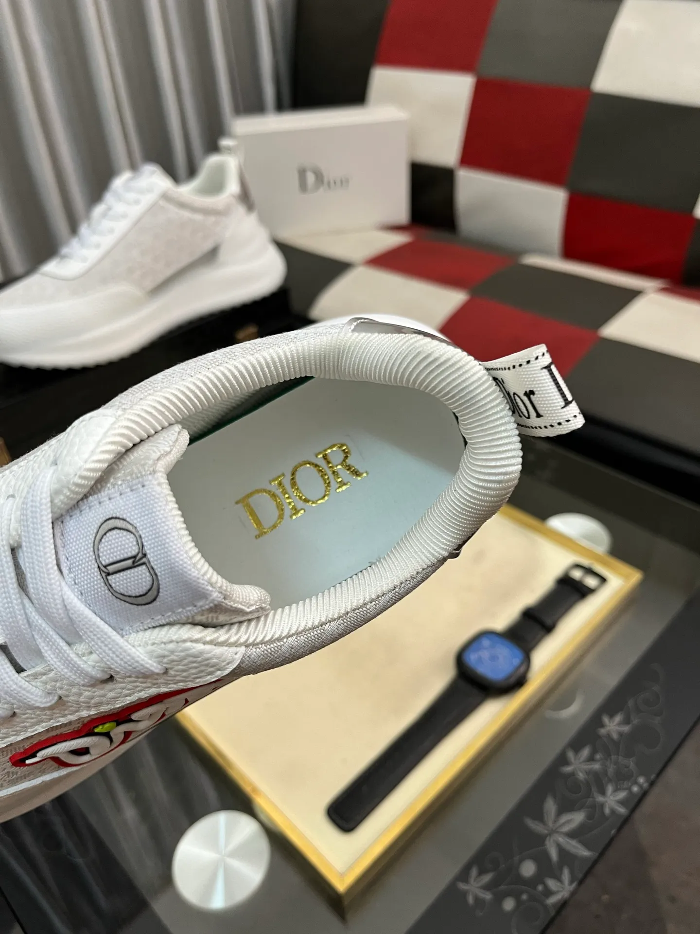 Men's Men's Shoes💰458⌚️⌚️Dior unique modern style sneakers. Counter purchasing 🏃casual leather shoes😍😍 original cowhide leather imported from Italy (refuses to discolor and grind feet) soles: original soles specially provided by the original factory, super cool😍 lace up and walk with wind👍 style design ⚠️ super comfortable and wear-resistant original soles. Just like shooting the real thing 🎬The real thing is better Code number: 38-445⃣️Colors available